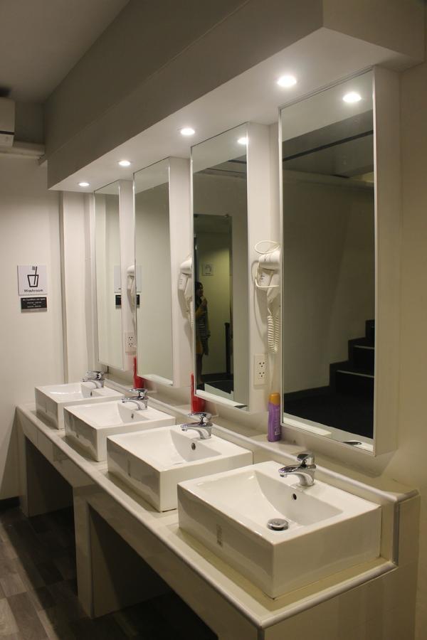 Citi Square By Battery Park Hostel Chiang Mai Exterior foto